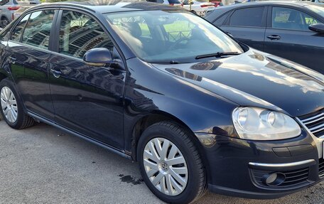 Volkswagen Jetta VI, 2010 год, 380 000 рублей, 2 фотография