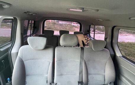 Hyundai H-1 II рестайлинг, 2011 год, 1 470 000 рублей, 12 фотография