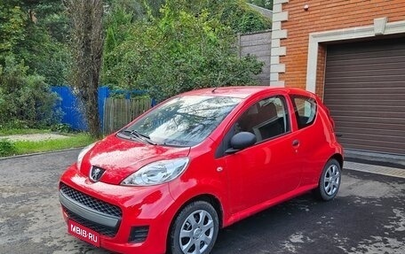 Peugeot 107 I рестайлинг, 2011 год, 405 000 рублей, 1 фотография