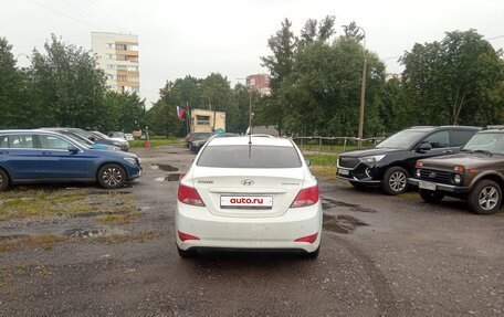 Hyundai Solaris II рестайлинг, 2015 год, 750 000 рублей, 2 фотография