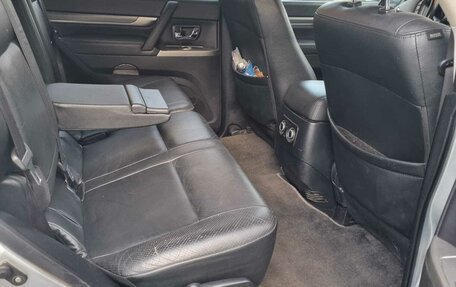 Mitsubishi Pajero IV, 2012 год, 2 200 000 рублей, 4 фотография