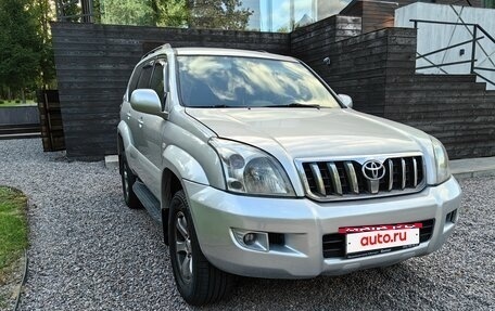Toyota Land Cruiser Prado 120 рестайлинг, 2006 год, 1 750 000 рублей, 7 фотография