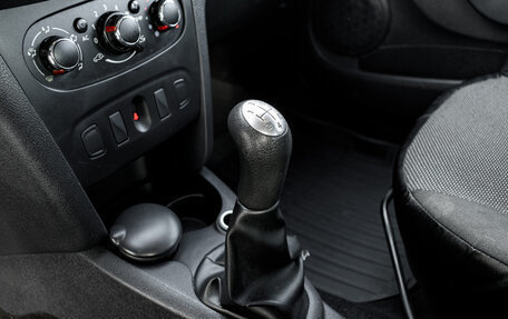 Renault Logan II, 2015 год, 625 000 рублей, 18 фотография