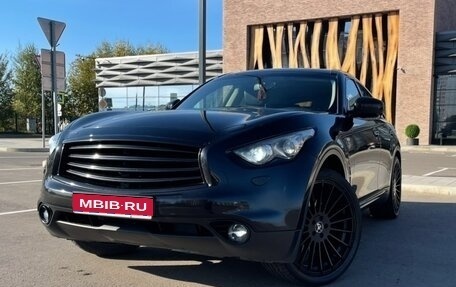 Infiniti FX II, 2012 год, 1 900 000 рублей, 1 фотография