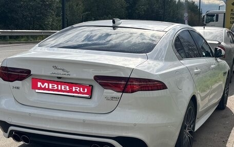 Jaguar XE I рестайлинг, 2020 год, 3 100 000 рублей, 3 фотография