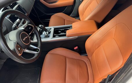 Jaguar XE I рестайлинг, 2020 год, 3 100 000 рублей, 12 фотография