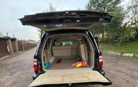 Toyota Land Cruiser 100 рестайлинг 2, 2004 год, 1 400 000 рублей, 4 фотография