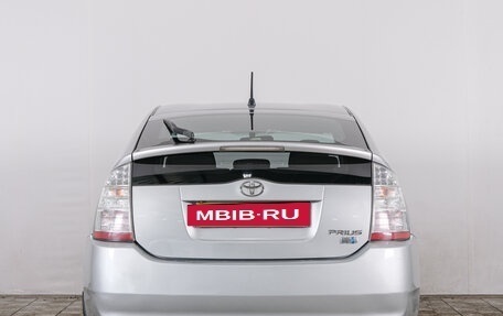 Toyota Prius, 2007 год, 759 000 рублей, 6 фотография