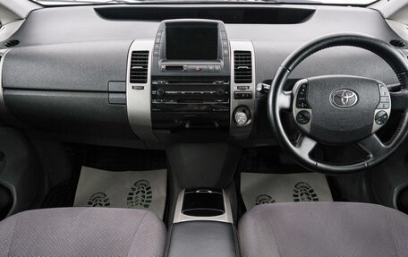 Toyota Prius, 2007 год, 759 000 рублей, 11 фотография