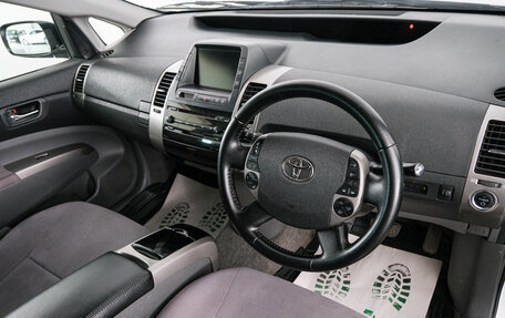 Toyota Prius, 2007 год, 759 000 рублей, 9 фотография