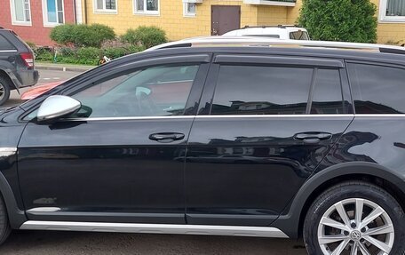 Volkswagen Golf VII, 2016 год, 1 350 000 рублей, 2 фотография