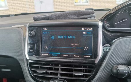 Peugeot 2008 II, 2018 год, 1 080 000 рублей, 7 фотография