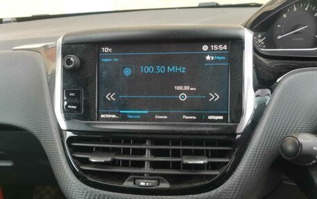 Peugeot 2008 II, 2018 год, 1 080 000 рублей, 14 фотография