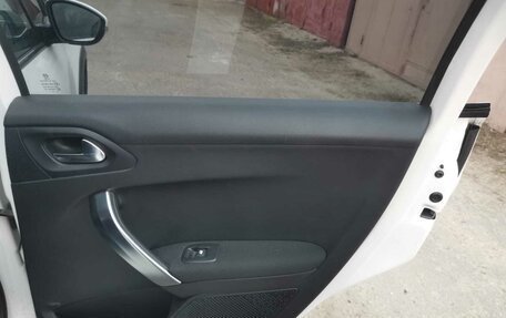 Peugeot 2008 II, 2018 год, 1 080 000 рублей, 19 фотография