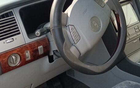Lincoln Navigator, 2005 год, 950 000 рублей, 7 фотография