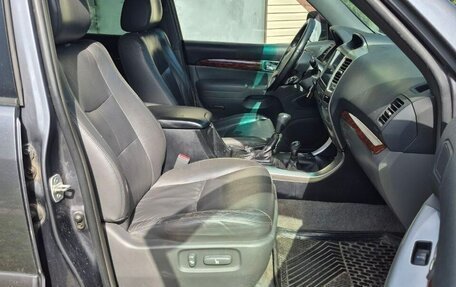 Toyota Land Cruiser Prado 120 рестайлинг, 2005 год, 1 570 000 рублей, 8 фотография
