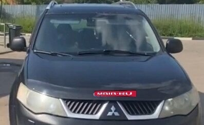 Mitsubishi Outlander III рестайлинг 3, 2008 год, 700 000 рублей, 1 фотография