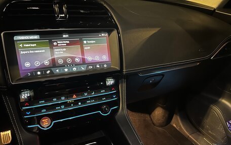 Jaguar F-Pace, 2018 год, 2 990 000 рублей, 12 фотография