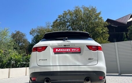 Jaguar F-Pace, 2018 год, 2 990 000 рублей, 18 фотография