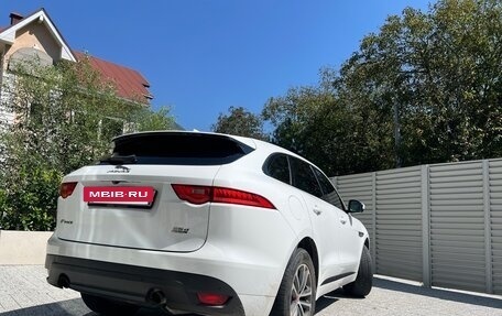 Jaguar F-Pace, 2018 год, 2 990 000 рублей, 19 фотография