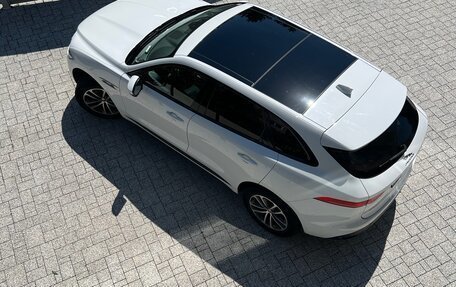 Jaguar F-Pace, 2018 год, 2 990 000 рублей, 28 фотография