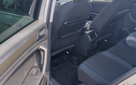 Volkswagen Tiguan II, 2019 год, 2 765 000 рублей, 6 фотография