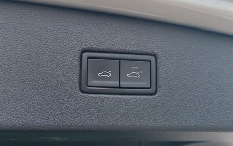 Volkswagen Tiguan II, 2019 год, 2 765 000 рублей, 8 фотография