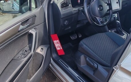 Volkswagen Tiguan II, 2019 год, 2 765 000 рублей, 5 фотография