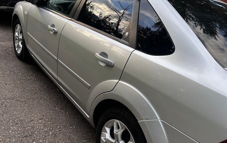 Ford Focus II рестайлинг, 2005 год, 450 000 рублей, 1 фотография