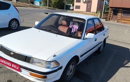 Toyota Corona VIII (T170), 1991 год, 250 000 рублей, 2 фотография