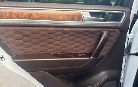 Volkswagen Touareg III, 2015 год, 4 200 000 рублей, 6 фотография