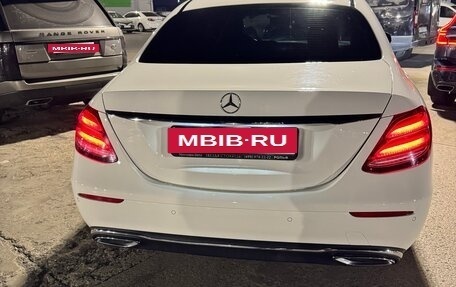 Mercedes-Benz E-Класс, 2017 год, 2 650 000 рублей, 4 фотография