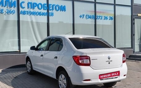 Renault Logan II, 2016 год, 585 000 рублей, 3 фотография