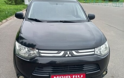 Mitsubishi Outlander III рестайлинг 3, 2013 год, 1 230 000 рублей, 1 фотография