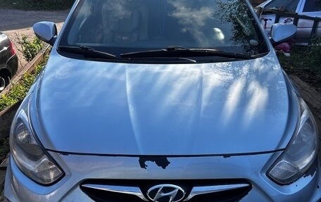 Hyundai Solaris II рестайлинг, 2012 год, 490 000 рублей, 1 фотография