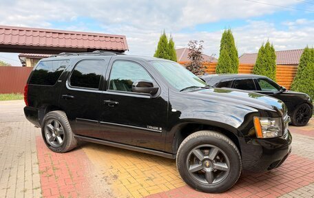 Chevrolet Tahoe III, 2008 год, 1 800 000 рублей, 1 фотография