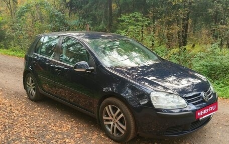 Volkswagen Golf V, 2004 год, 700 000 рублей, 3 фотография