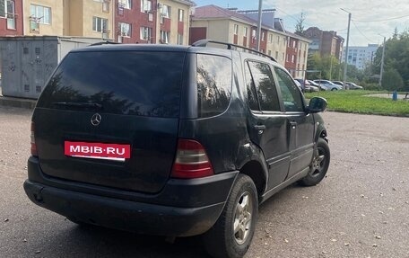 Mercedes-Benz M-Класс, 1999 год, 280 000 рублей, 2 фотография