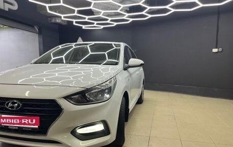 Hyundai Solaris II рестайлинг, 2018 год, 1 020 000 рублей, 7 фотография