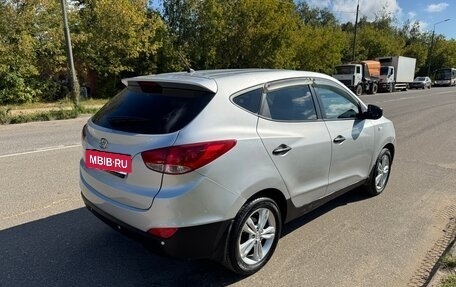 Hyundai ix35 I рестайлинг, 2011 год, 980 000 рублей, 3 фотография