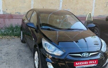 Hyundai Solaris II рестайлинг, 2012 год, 1 150 000 рублей, 7 фотография