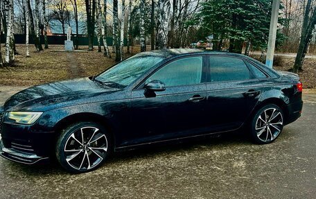 Audi A4, 2017 год, 2 000 000 рублей, 5 фотография