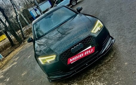 Audi A4, 2017 год, 2 000 000 рублей, 3 фотография