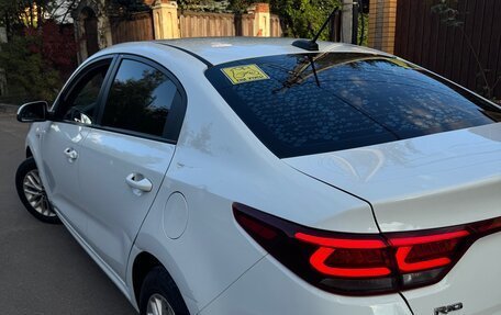 KIA Rio IV, 2018 год, 800 000 рублей, 6 фотография