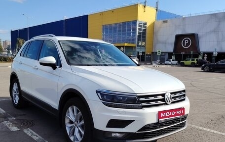 Volkswagen Tiguan II, 2018 год, 2 200 000 рублей, 1 фотография