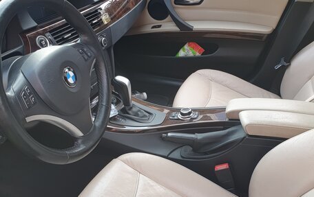 BMW 3 серия, 2011 год, 1 250 000 рублей, 15 фотография