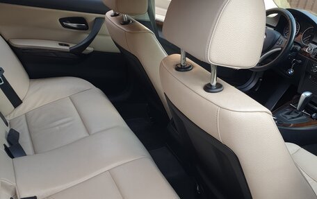 BMW 3 серия, 2011 год, 1 250 000 рублей, 18 фотография