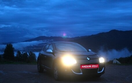 Renault Megane III, 2011 год, 750 000 рублей, 2 фотография