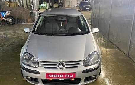 Volkswagen Golf V, 2006 год, 800 000 рублей, 1 фотография