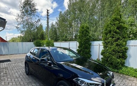 BMW 1 серия, 2019 год, 1 750 000 рублей, 2 фотография